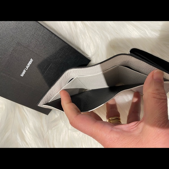 ☀️☀️SOLD☀️☀️YSL Saint Laurent NEW small wallet black and white/grey tone.AMAZING - Picture 5 of 5